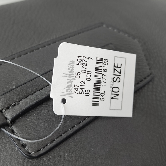 NEIMAN MARCUS REVERSIBLE PURSE - Picture 3 of 11